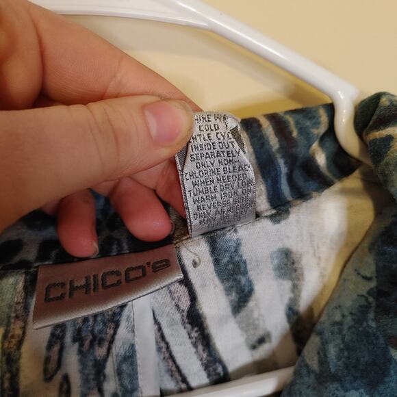 Chico's Size 1 Blazer Animal Print Faux Suede Soft Blue Tan Unique Eccentric Top - Picture 4 of 10